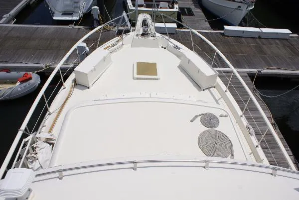Slide: The Image of Hatteras 61 Motor Yacht 1985 - 5