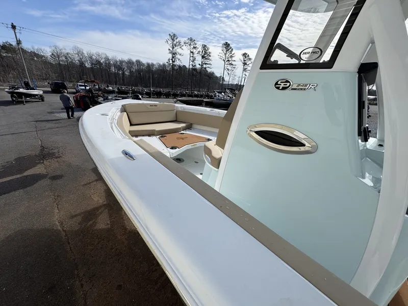 Slide: The Image of Sea Pro 245 SEA KEEPER RIDE EQUIPPED 2026 - 4