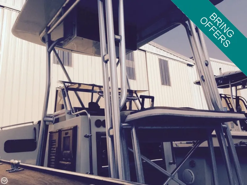 Slide: The Image of Boston Whaler Outrage 25 Cuddy 1985 - 2