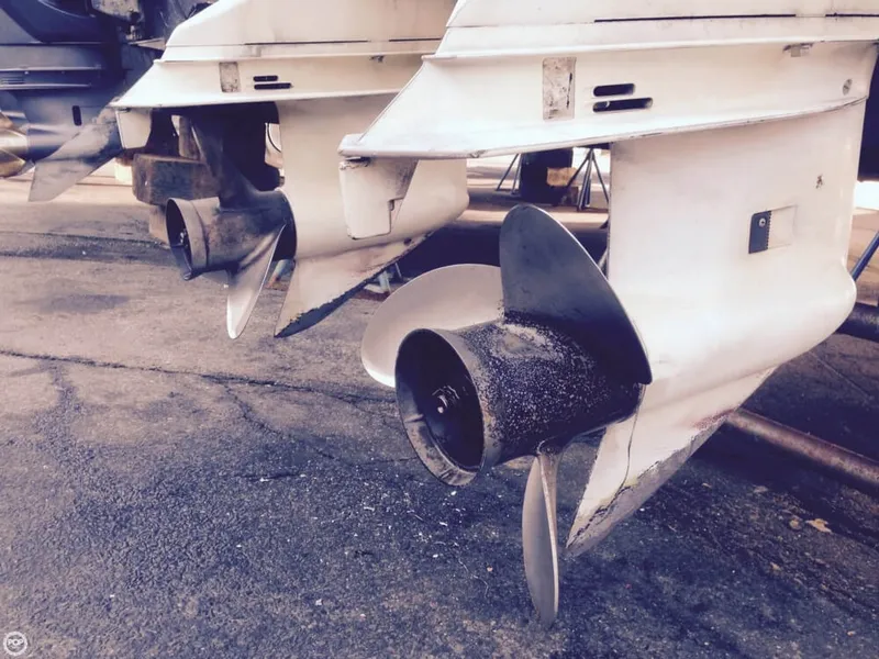 Slide: The Image of Boston Whaler Outrage 25 Cuddy 1985 - 9