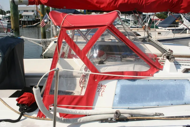 Slide: The Image of O'Day 272 LE 1987 - 7
