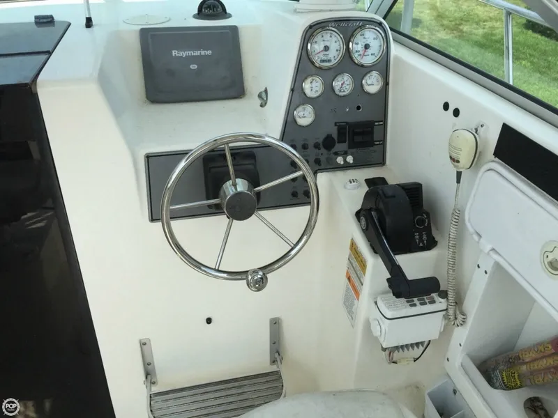 Slide: The Image of Wellcraft 240 Coastal WA 2002 - 10