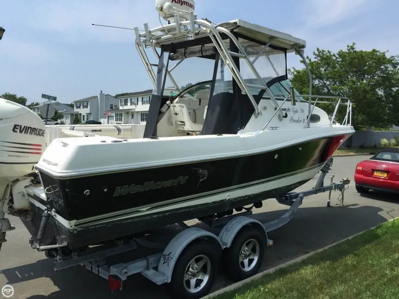 Slide: The Image of Wellcraft 240 Coastal WA 2002 - 6