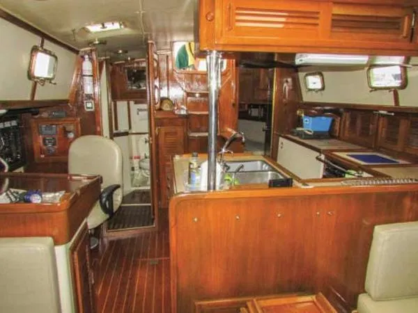 Slide: The Image of Pacific Seacraft Crealock 44 1990 - 1