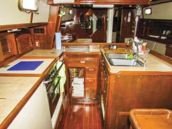 Slide: The Image of Pacific Seacraft Crealock 44 1990 - 3