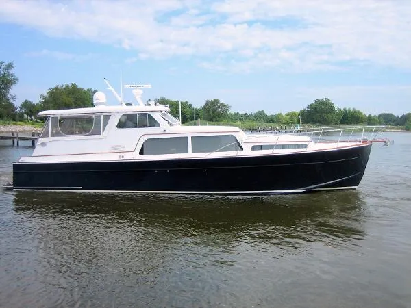 Slide: The Image of Huckins 44 Atlantic 2000 - 0