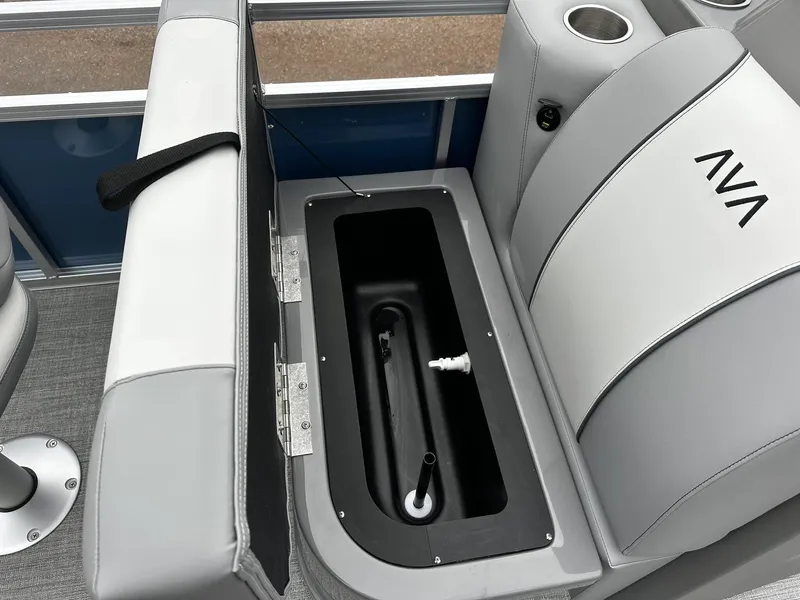 Slide: The Image of Avalon Venture 19 QUAD FISH-90HP 2026 - 8