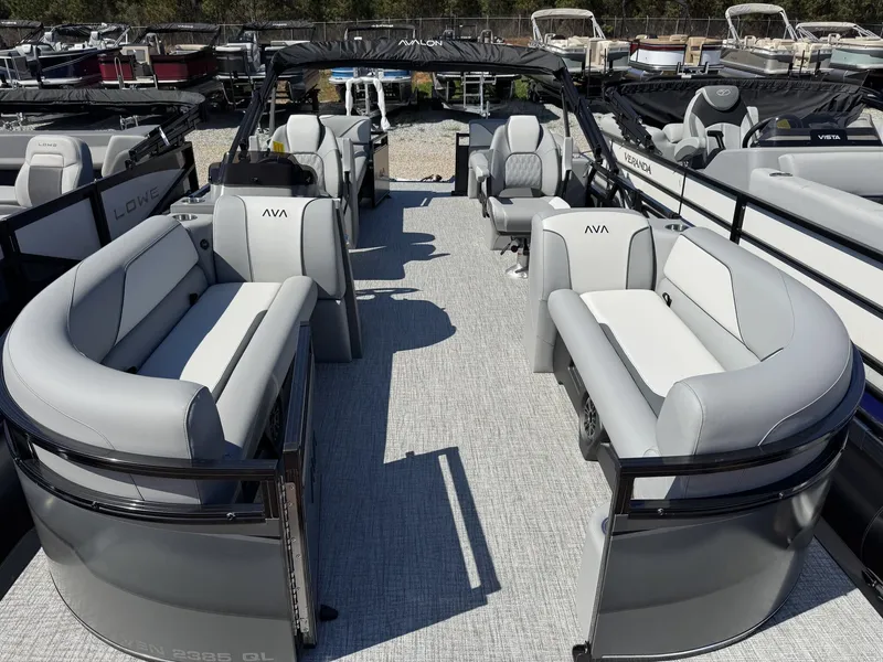 Slide: The Image of Avalon Venture 85 23 QUAD LOUNGER-140HP 2026 - 2