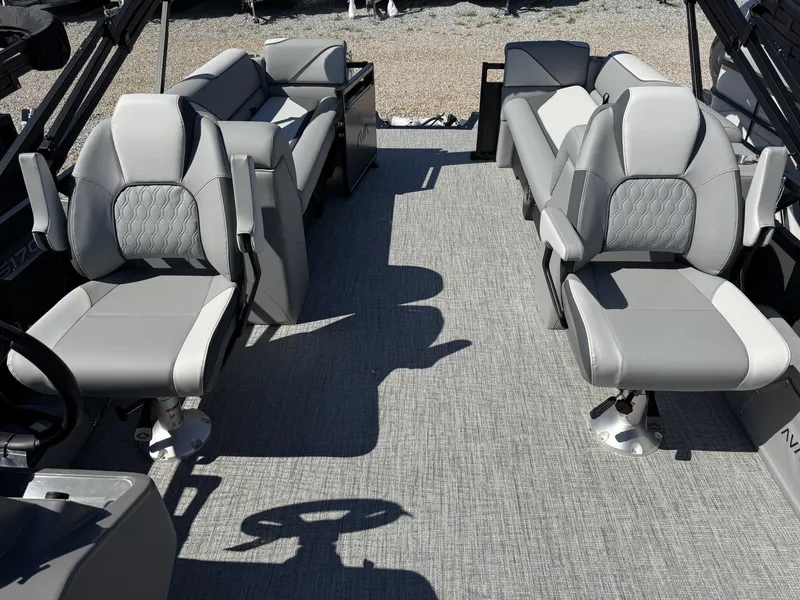 Slide: The Image of Avalon Venture 85 23 QUAD LOUNGER-140HP 2026 - 3