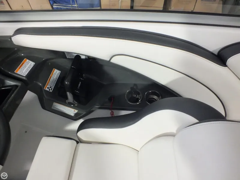 Slide: The Image of Yamaha AR 240 HO 2013 - 7
