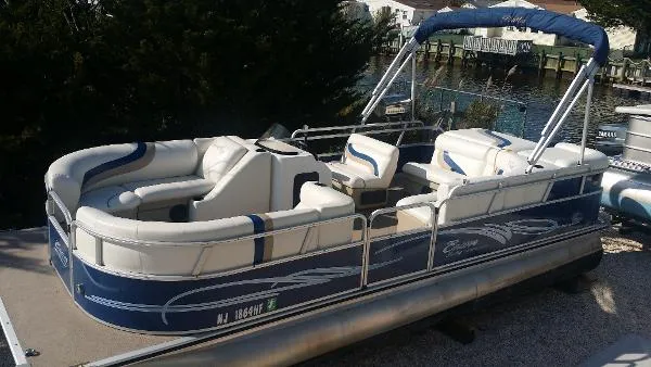 Slide: The Image of Bentley Pontoons 22 2013 - 3