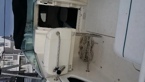 Slide: The Image of Sea Ray 215 Express Cruiser 1997 - 7