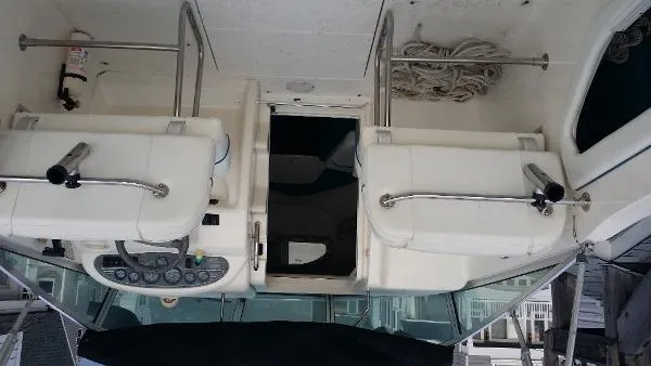 Slide: The Image of Sea Ray 215 Express Cruiser 1997 - 9