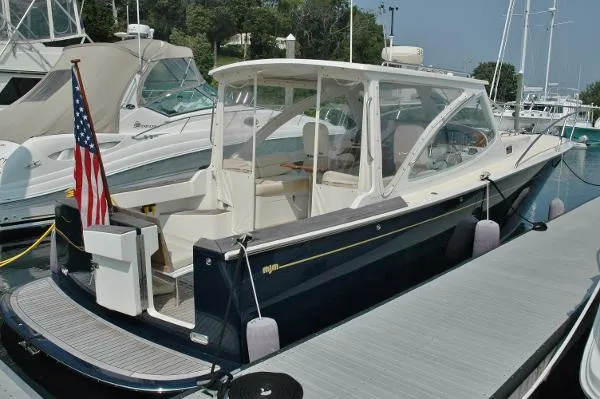 Slide: The Image of MJM YACHTS 34z Express Hardtop 2006 - 0