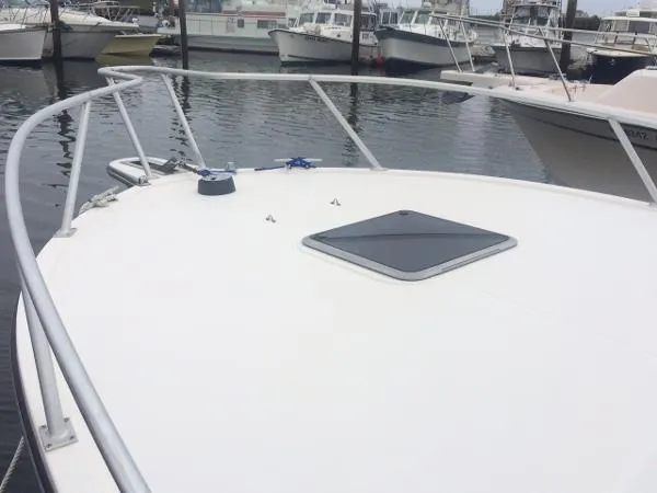 Slide: The Image of Albemarle 280 Express Fisherman 2000 - 3