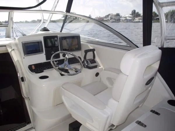Slide: The Image of Boston Whaler 305 Conquest 2004 - 7