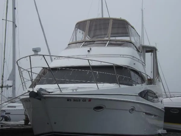 Slide: The Image of Carver Yachts 366 Motor Yacht 2004 - 6