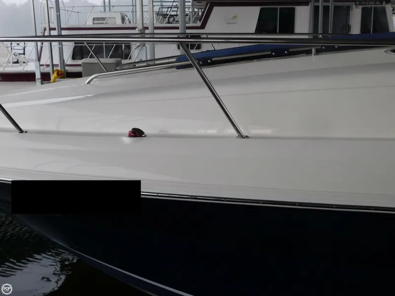 Slide: The Image of Sea Ray 320 Sundancer 2004 - 9