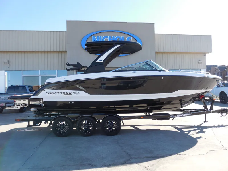 The Image of Chaparral 30 Surf 2026 - 1