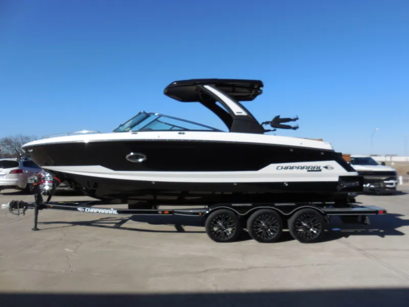 Slide: The Image of Chaparral 30 Surf 2026 - 5