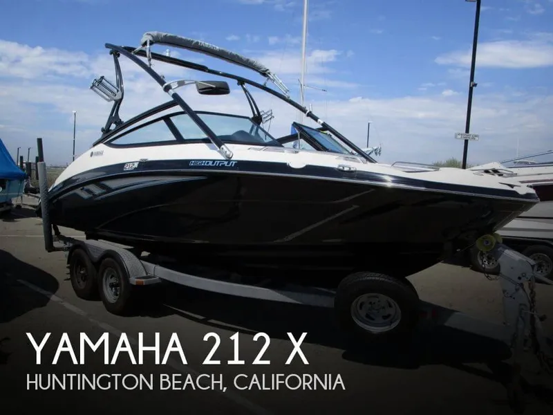 Slide: The Image of Yamaha 212 X 2013 - 0