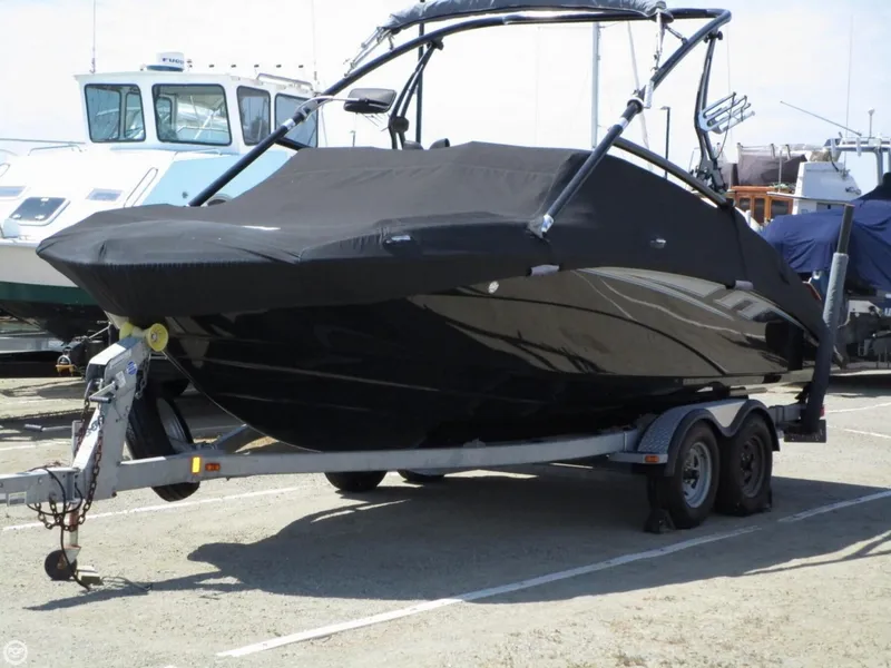 Slide: The Image of Yamaha 212 X 2013 - 9