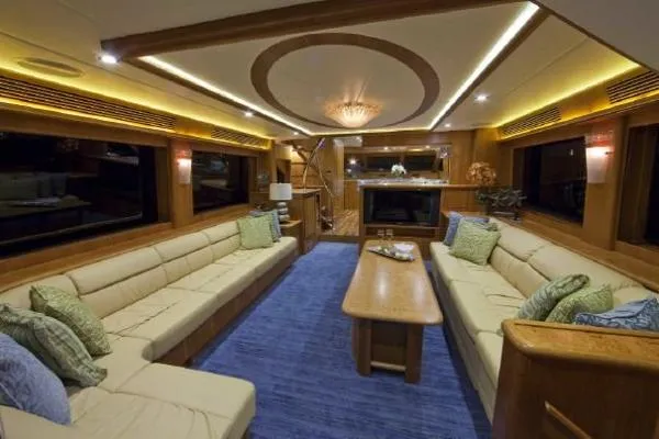 Slide: The Image of Symbol Cockpit Motor Yacht 2010 - 1