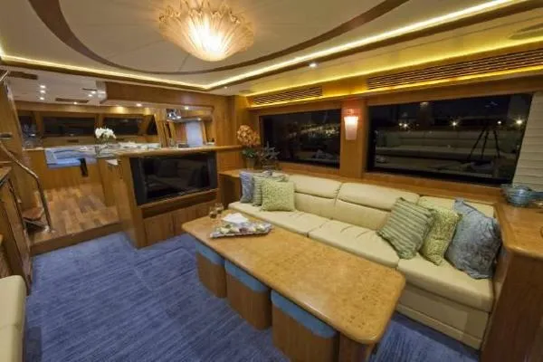 Slide: The Image of Symbol Cockpit Motor Yacht 2010 - 2