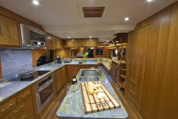 Slide: The Image of Symbol Cockpit Motor Yacht 2010 - 9