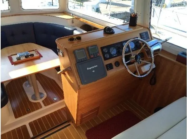 Slide: The Image of PDQ 34 Power Catamaran 2005 - 10