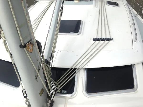 Slide: The Image of Hunter 44 Deck Salon 2004 - 8