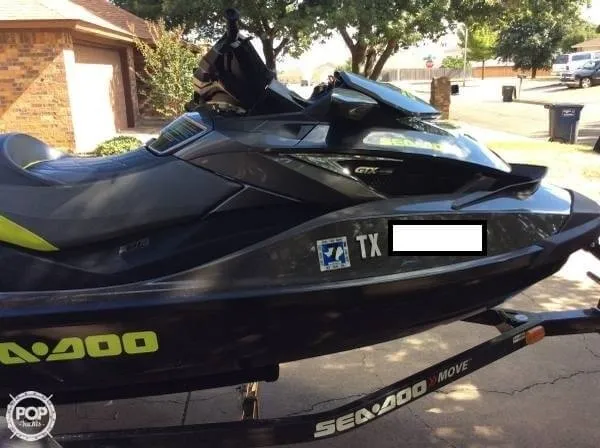 Slide: The Image of Sea-Doo GTX Limited iS 260 2015 - 1