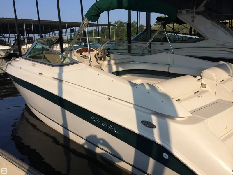 Slide: The Image of Regal Ventura 8.3 SE 1995 - 5