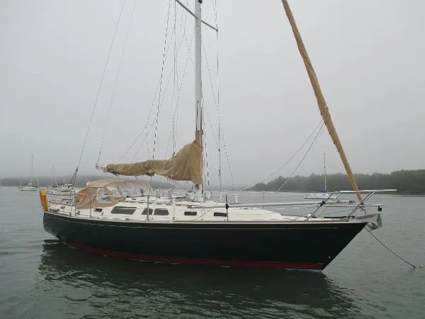 Slide: The Image of Sabre 34 Targa MkII Aft Cabin 1989 - 0