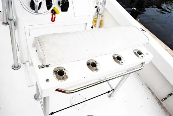 Slide: The Image of Regulator Marine 21 FS 2003 - 10