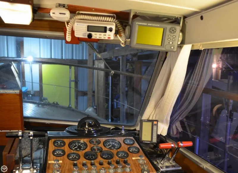 Slide: The Image of Tollycraft 40 Tri Cabin 1977 - 5