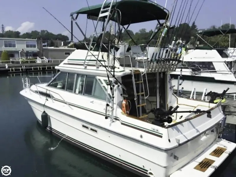 Slide: The Image of Sea Ray 340 Sedan Bridge 1987 - 2