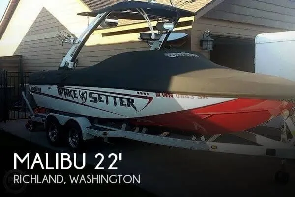 Slide: The Image of Malibu Wakesetter VLX 2011 - 0