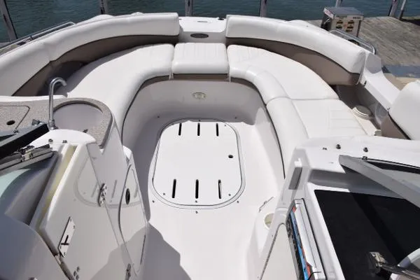 Slide: The Image of Four Winns 234 Funship 2004 - 9