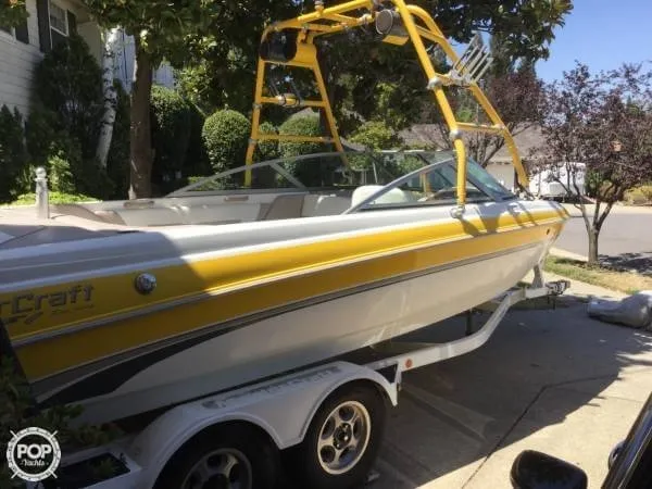 Slide: The Image of Mastercraft 230 Maristar 2000 - 2