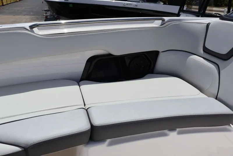 Slide: The Image of Yamaha SX250 2026 - 14