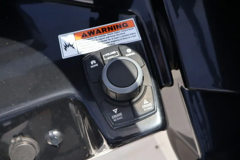 Slide: The Image of Yamaha SX250 2026 - 24