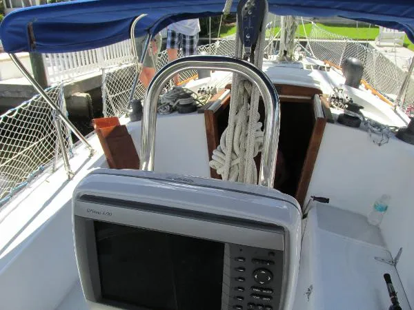 Slide: The Image of Tartan Sloop 1985 - 9