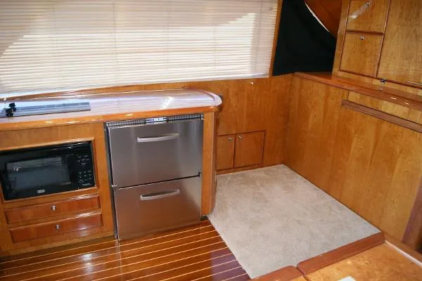 Slide: The Image of Jannace 430C Sport fish 2005 - 7