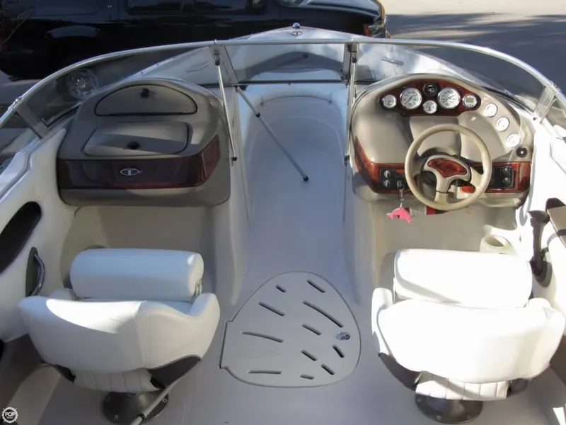 Slide: The Image of Tahoe 21 Q7 Series 2004 - 3