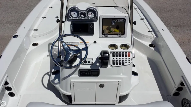 Slide: The Image of NauticStar 224 XTS 2014 - 8