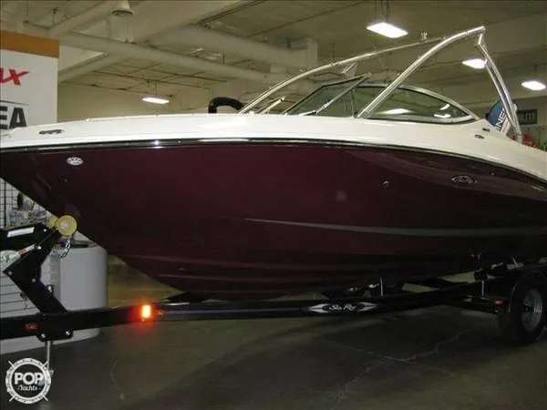 Slide: The Image of Sea Ray 230 SLX 2012 - 4