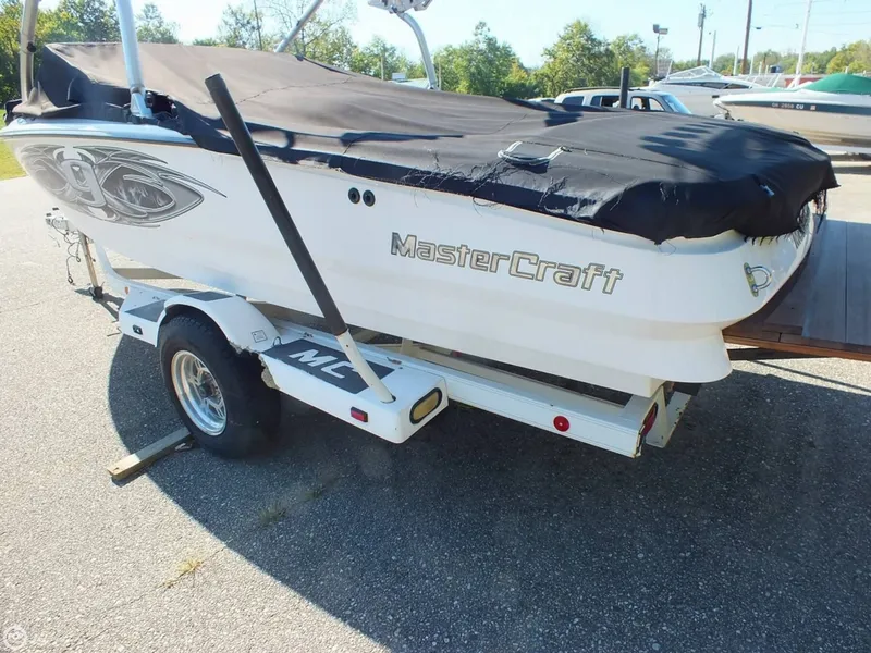 Slide: The Image of Mastercraft X9 2005 - 8