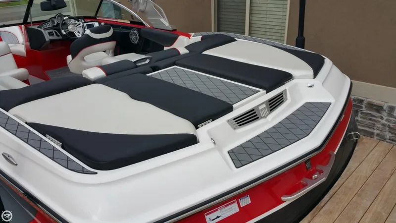Slide: The Image of Mastercraft X30 2014 - 7