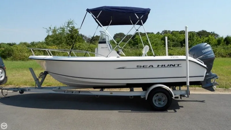 Slide: The Image of Sea Hunt Triton 186 2005 - 6